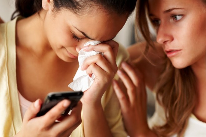 woman-crying-59331214