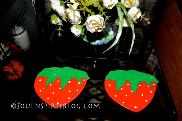 scarlet coasters adding to the ambience